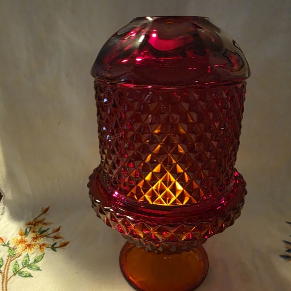 Ruby Red Diamond Point Fairy Lamp, Or A "Glimmer" lamp, produced By Viking Glass - Picture 12 of 12